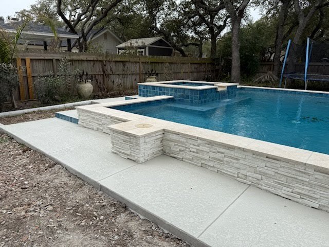 Gallery Image: Majestic Pools & Spas Pool Contractors