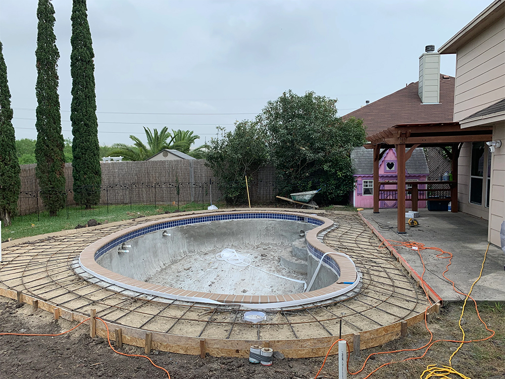 Gallery Image: Majestic Pools & Spas Pool Contractors